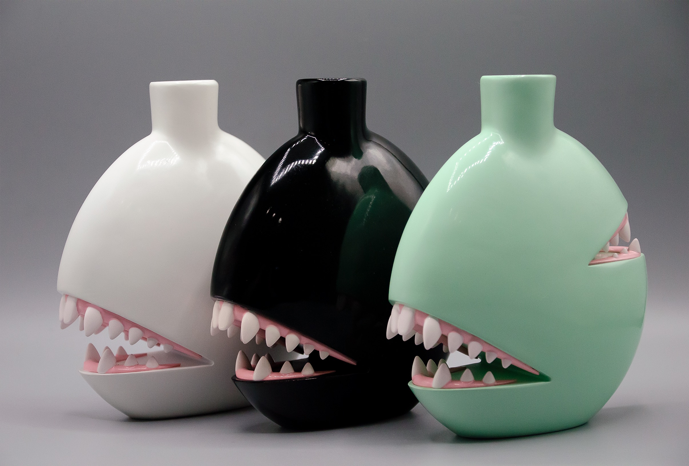 Biting Vases